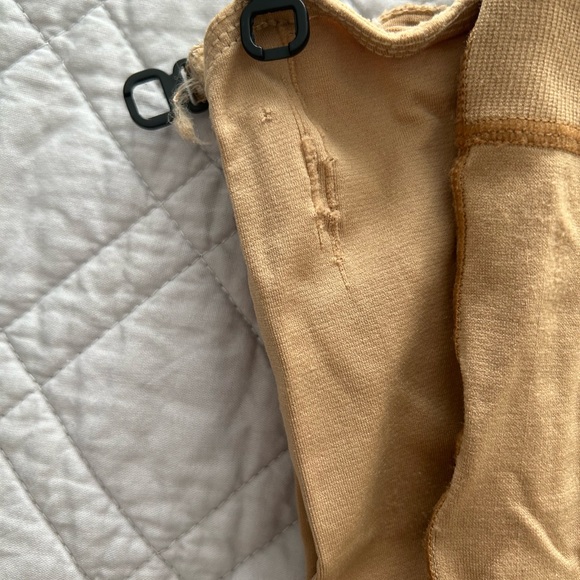 Over the boot figure skating tights - Picture 2 of 3